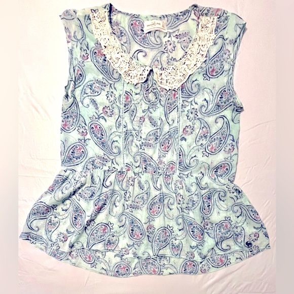 Peter Pan lace collar blouse - Picture 13 of 13